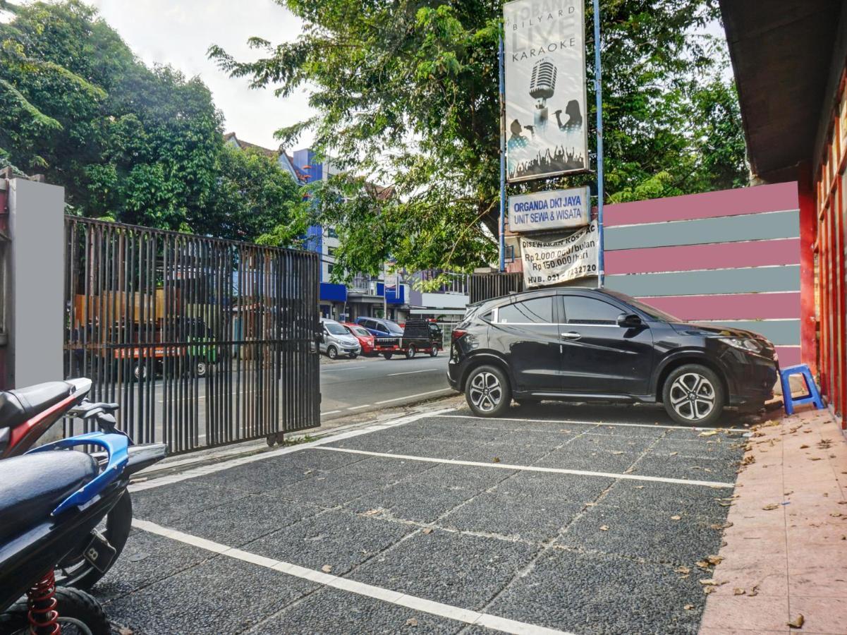 Oyo 90702 Wisma Tobana Kebayoran Mencil Екстер'єр фото